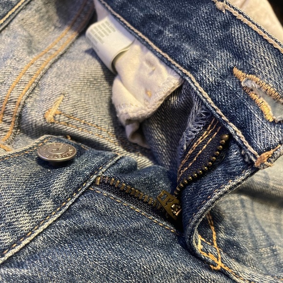 Distressed Hollister Jeans - Picture 6 of 7